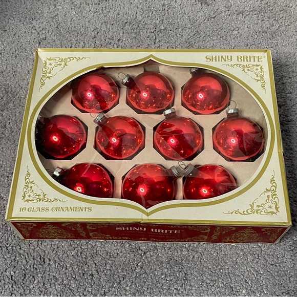Vintage Shiny Brite Red 10 Mercury Glass Christmas Ball Ornament - Picture 1 of 4